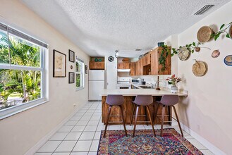 2686 Hinda Rd in West Palm Beach, FL - Building Photo - Building Photo