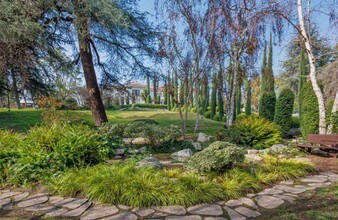 100 S Orange Grove Blvd in Pasadena, CA - Building Photo - Other