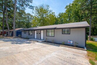 35 Hiland Pl-Unit -Unit A in Benton, AR - Building Photo - Building Photo