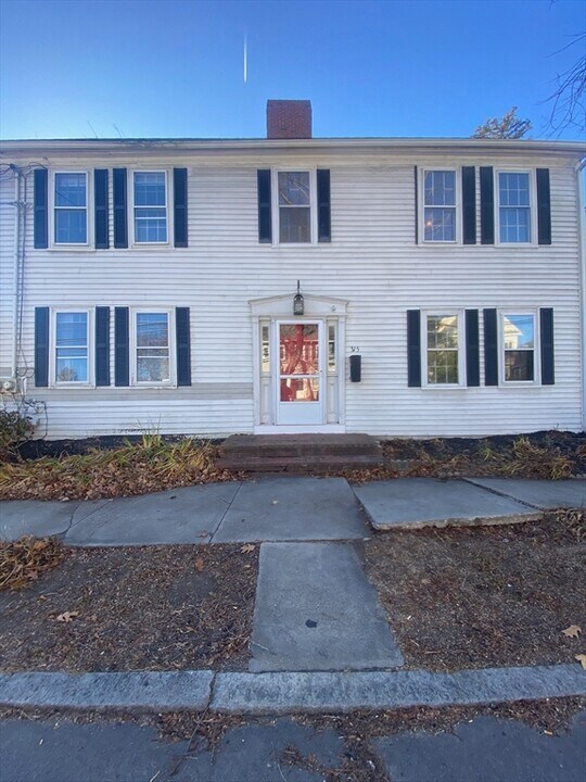 315 High St in Newburyport, MA - Building Photo