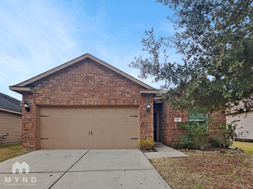 306 Lazy Pine Ct, Unit 19F in Conroe, TX - Foto de edificio