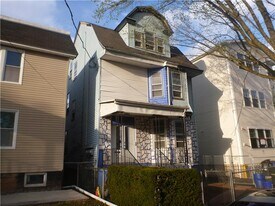81 Rose Terrace in Newark, NJ - Building Photo