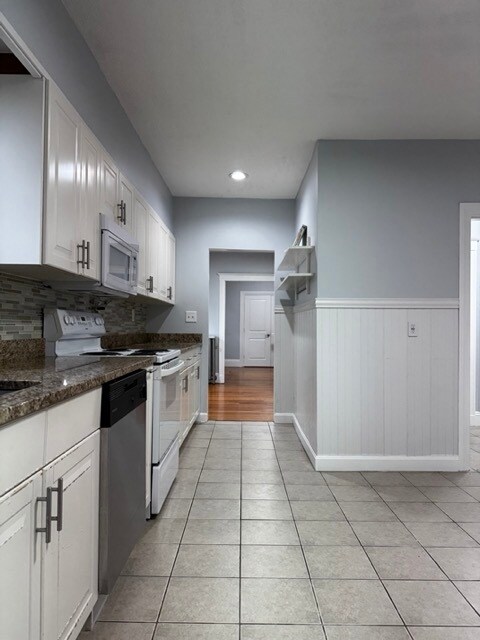 37 Golden Ave in Medford, MA - Foto de edificio