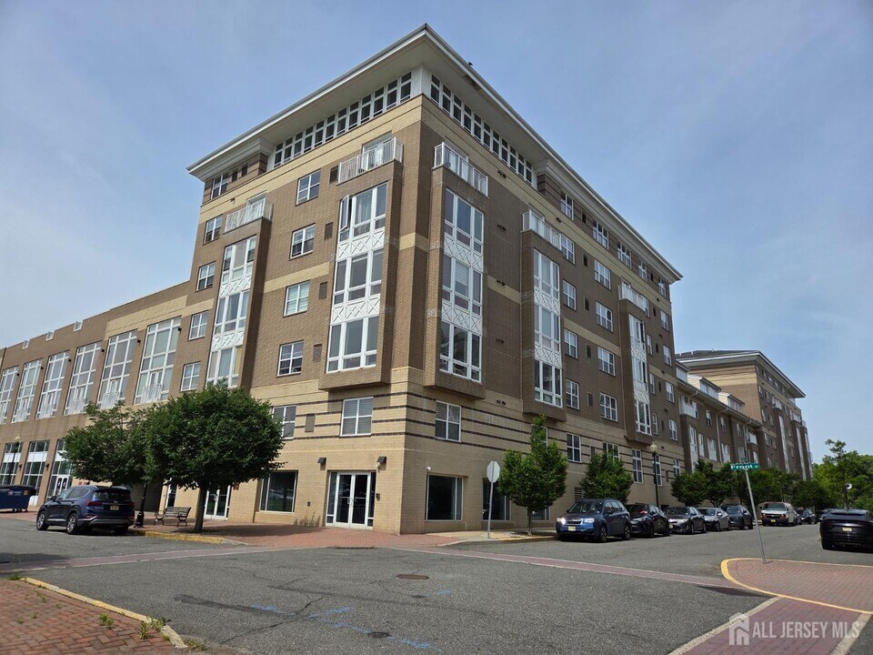 358 Rector St in Perth Amboy, NJ - Building Photo