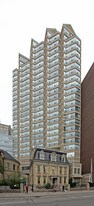 Symphony Place in Toronto, ON - Building Photo