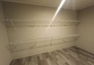 500 Elmwood Ln in Columbus, MI - Foto de edificio - Building Photo