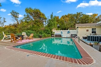 2509 Wooded Acres Dr in Waco, TX - Building Photo - Building Photo