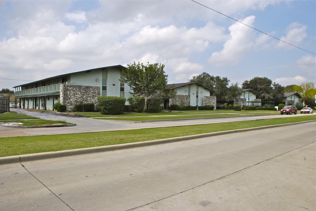 Trade Winds Apartments in Richardson, TX - Foto de edificio