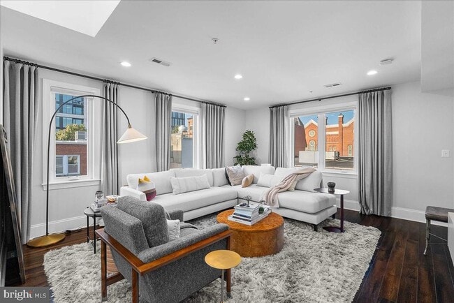 property at 1514 8th St NW