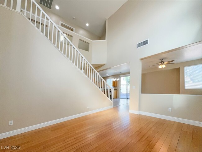 8548 Lost Gold Ave in Las Vegas, NV - Building Photo - Building Photo