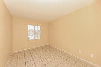 1843 Rue Pinot Blanc in San Jacinto, CA - Building Photo - Building Photo