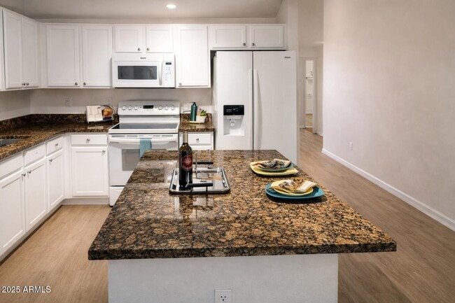 10465 E Star of the Desert Dr in Scottsdale, AZ - Building Photo - Building Photo