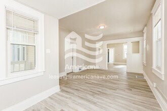 1317 44th St in Rock Island, IL - Foto de edificio - Building Photo