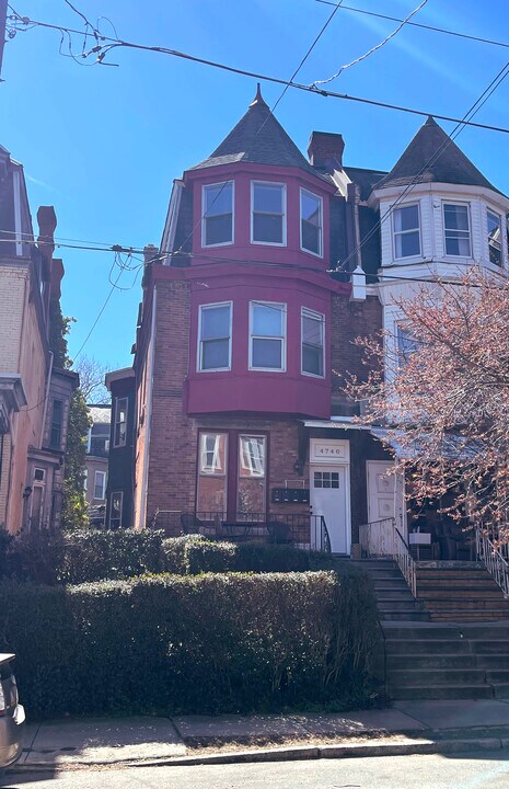 4740 Hazel Ave, Unit 2F Photo