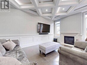 106 Wesmina Ave in Whitchurch-Stouffville, ON - Building Photo - Building Photo