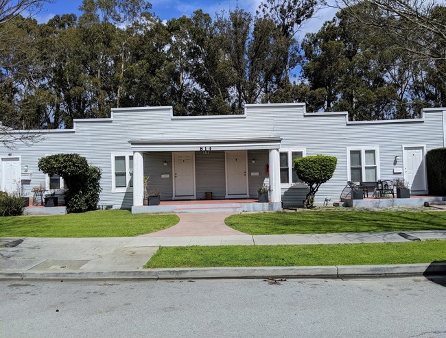 814 Edgehill Dr in Burlingame, CA - Building Photo - Primary Photo