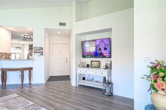 2408 Millcreek Ln in Naples, FL - Building Photo - Building Photo