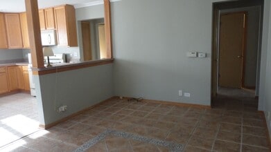 4230 Highland Ave in Downers Grove, IL - Building Photo - Building Photo