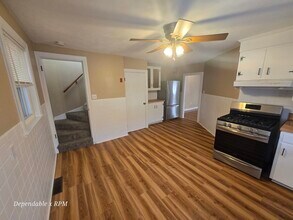 232 Nahatan St in Norwood, MA - Building Photo - Building Photo