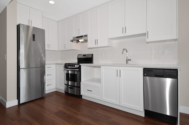 Bridgewater in North Vancouver, BC - Building Photo - Building Photo