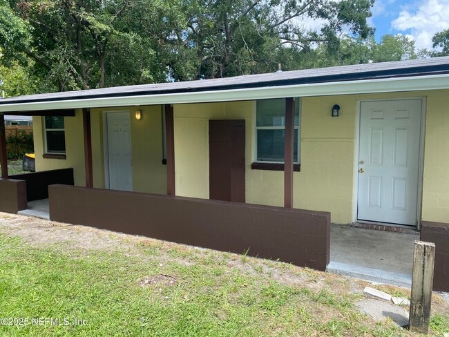 property at 3139 Cecelia St