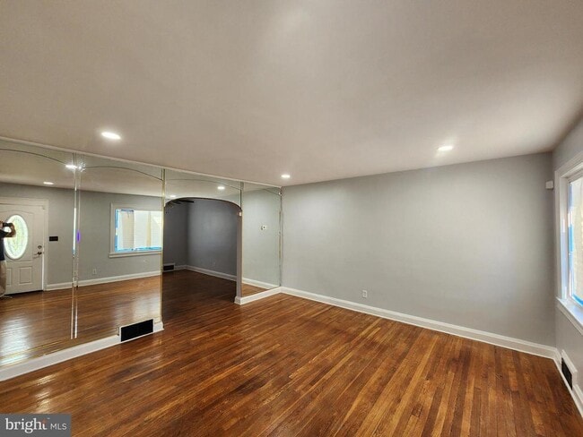 property at 1420 Winston Ave