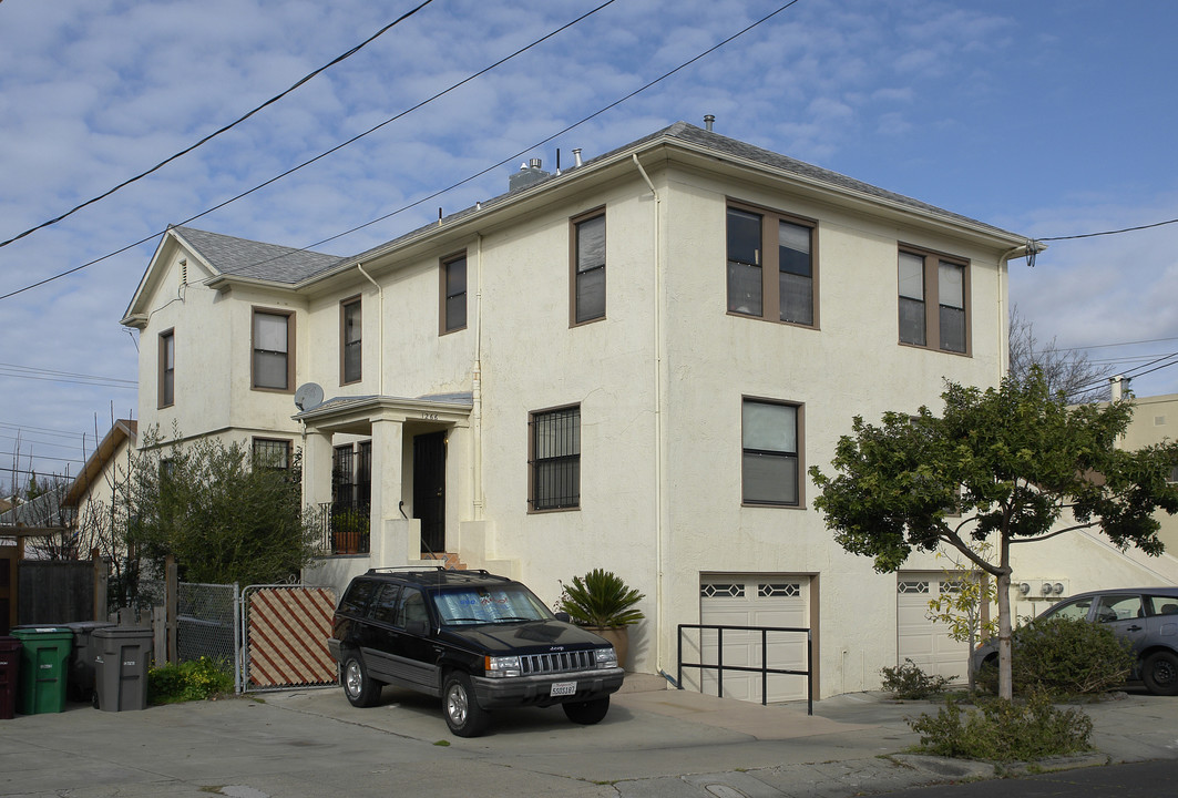 1266 61st St in Emeryville, CA - Building Photo