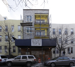 186 Green St in Brooklyn, NY - Foto de edificio - Building Photo