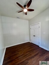 1410 Ogeechee Rd in Savannah, GA - Foto de edificio - Building Photo