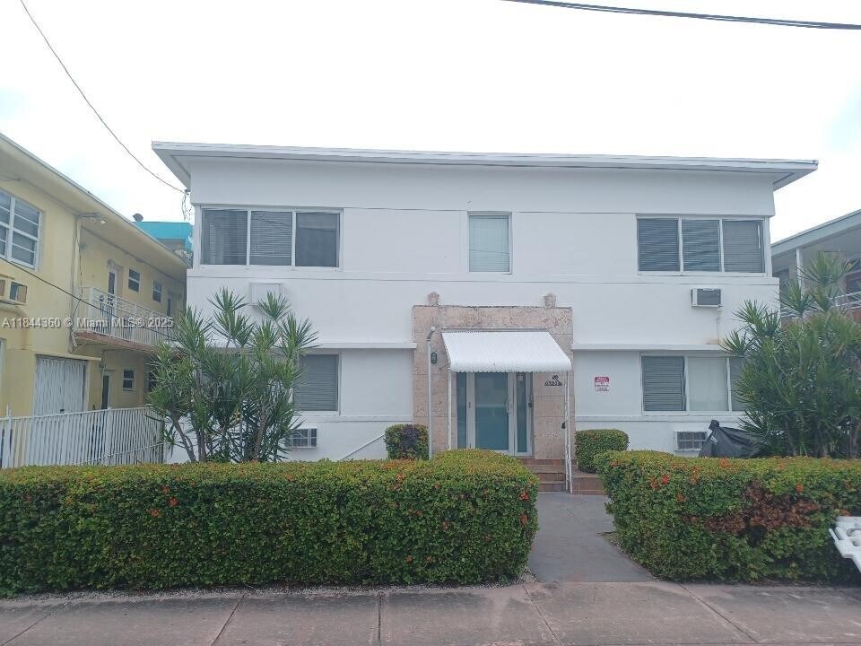 6950 Byron Ave in Miami Beach, FL - Building Photo