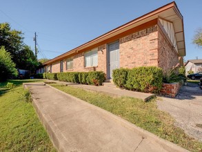 3404 and 3406 Willowrun Cv. in Austin, TX - Building Photo - Other