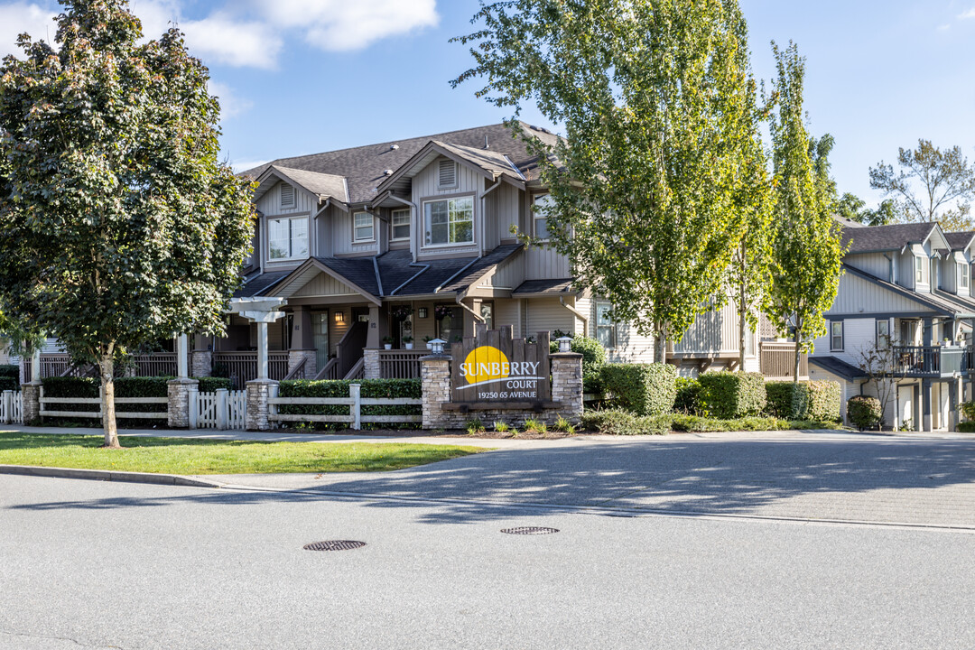 Sunberry Court in Surrey, BC - Building Photo