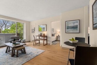 29 Concord Ave, Unit 606 in Cambridge, MA - Foto de edificio - Building Photo