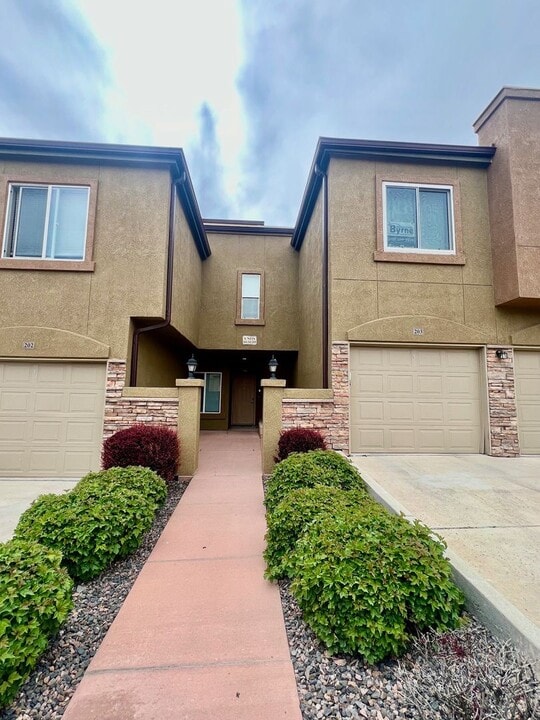 4880 Kerry Lynn View in Colorado Springs, CO - Building Photo