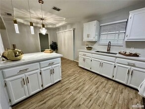 416 Canela Dr in Alamo, TX - Building Photo - Building Photo