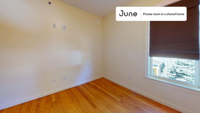 Private bedroom in 3 bed/1.5 bath Home in Boston, MA - Building Photo - Building Photo