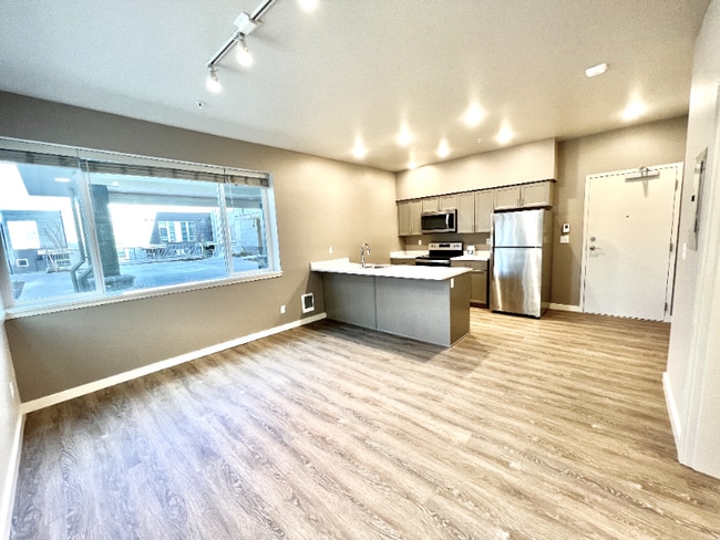 2330 Yakima Ct