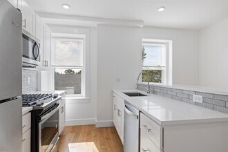 401 Columbia St in Cambridge, MA - Building Photo - Building Photo