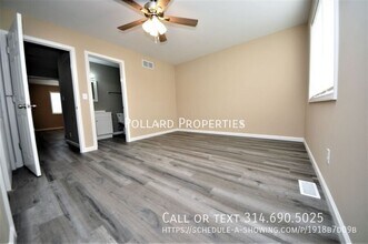 210 Arlington Way in Warrenton, MO - Building Photo - Building Photo