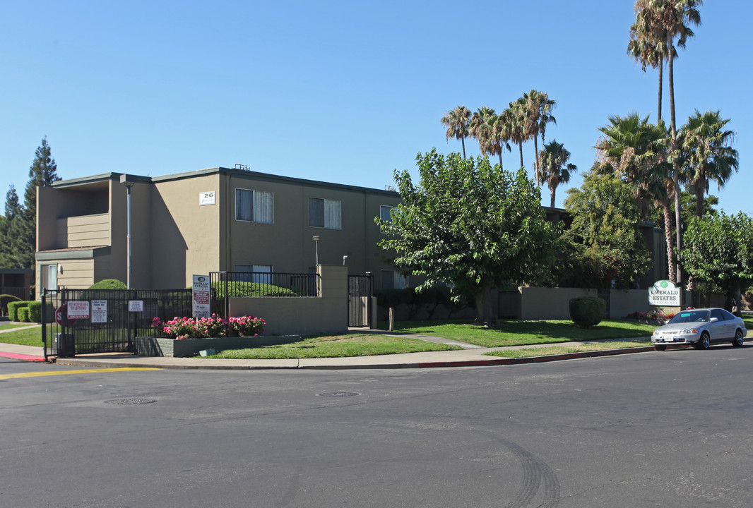 Emerald Estates Apartments in Stockton, CA - Building Photo