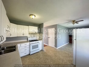 2920 Hillcrest St in Lansing, MI - Building Photo - Building Photo