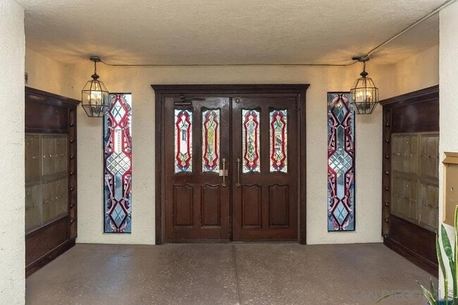 1263 Robinson Ave in San Diego, CA - Building Photo - Building Photo