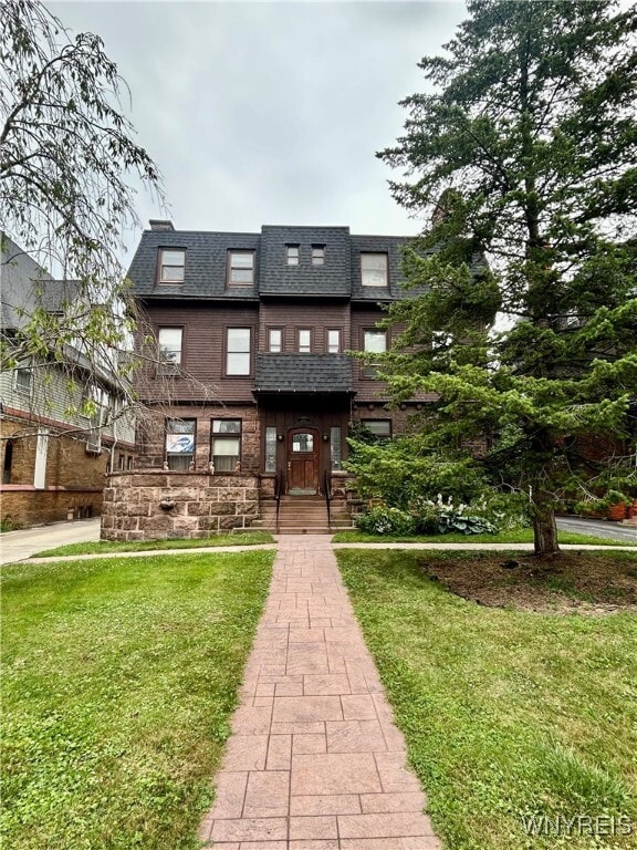 property at 307 Summer St