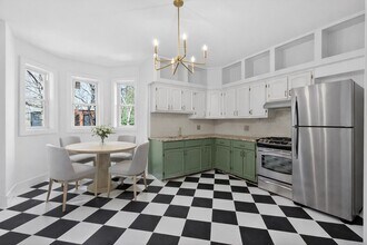 701 Bergen Ave in Jersey City, NJ - Building Photo - Building Photo