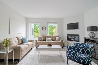 317 Belgrade Ave in Boston, MA - Building Photo - Building Photo