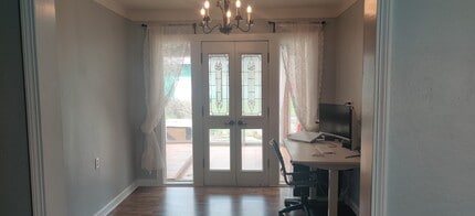 822 CC St in Woodland, WA - Foto de edificio - Building Photo