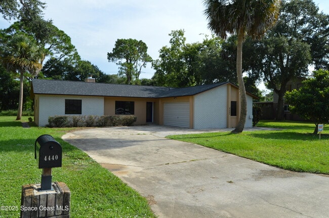 property at 4440 Sherwood Dr