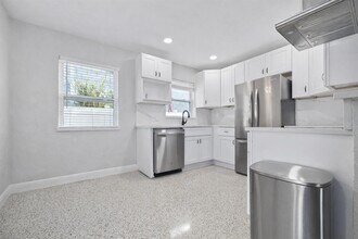 540 32nd St S in St. Petersburg, FL - Building Photo - Building Photo