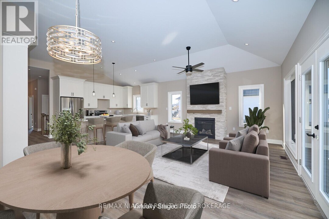 28 Harvest Dr in Niagara-On-The-Lake, ON - Building Photo