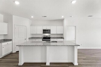 1813 Sandlin Dr in Forney, TX - Building Photo - Building Photo